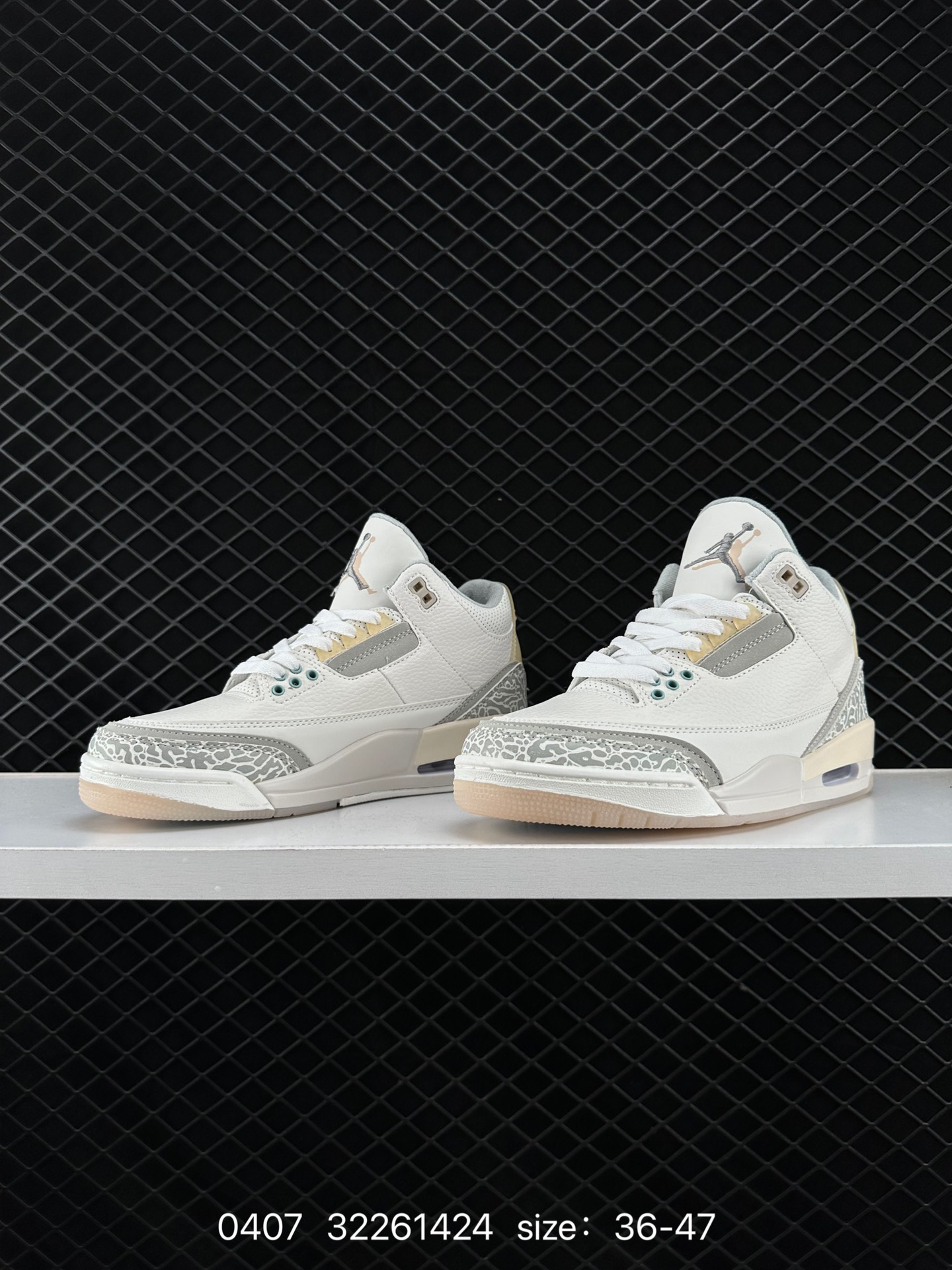 NIKE Air Jordan 3 Retro